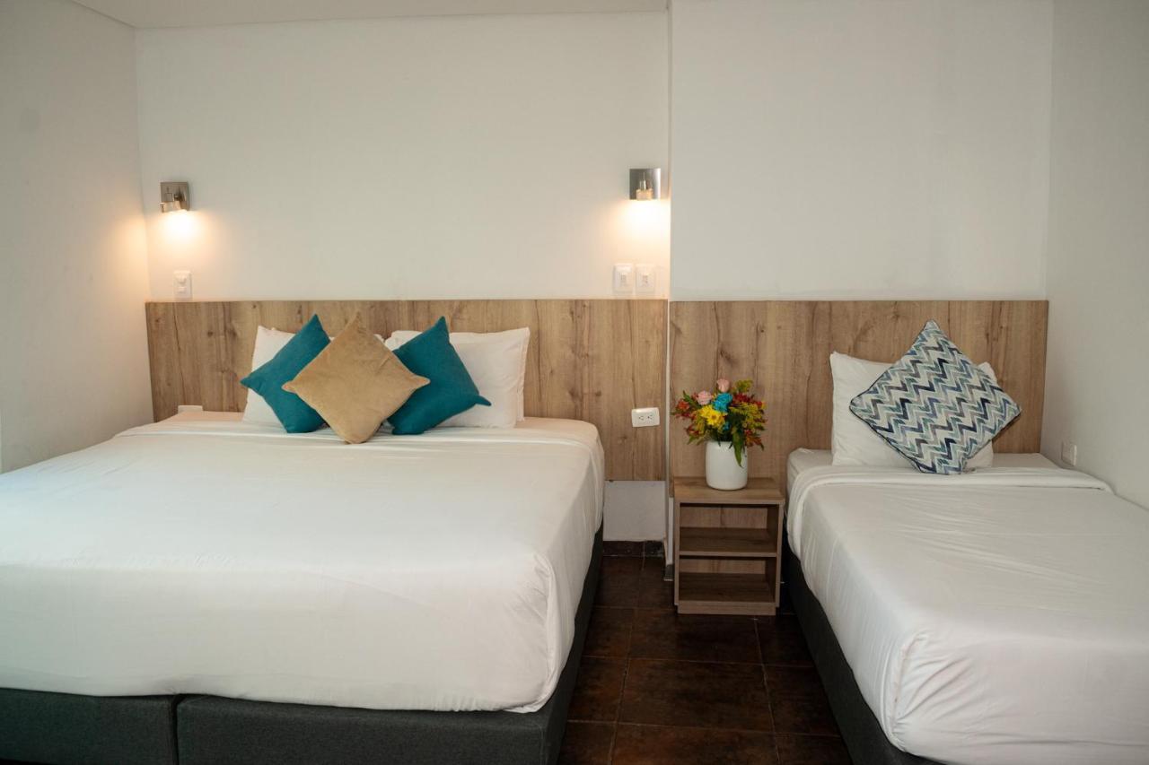 Hotel Caribbean Cartagena Bagian luar foto