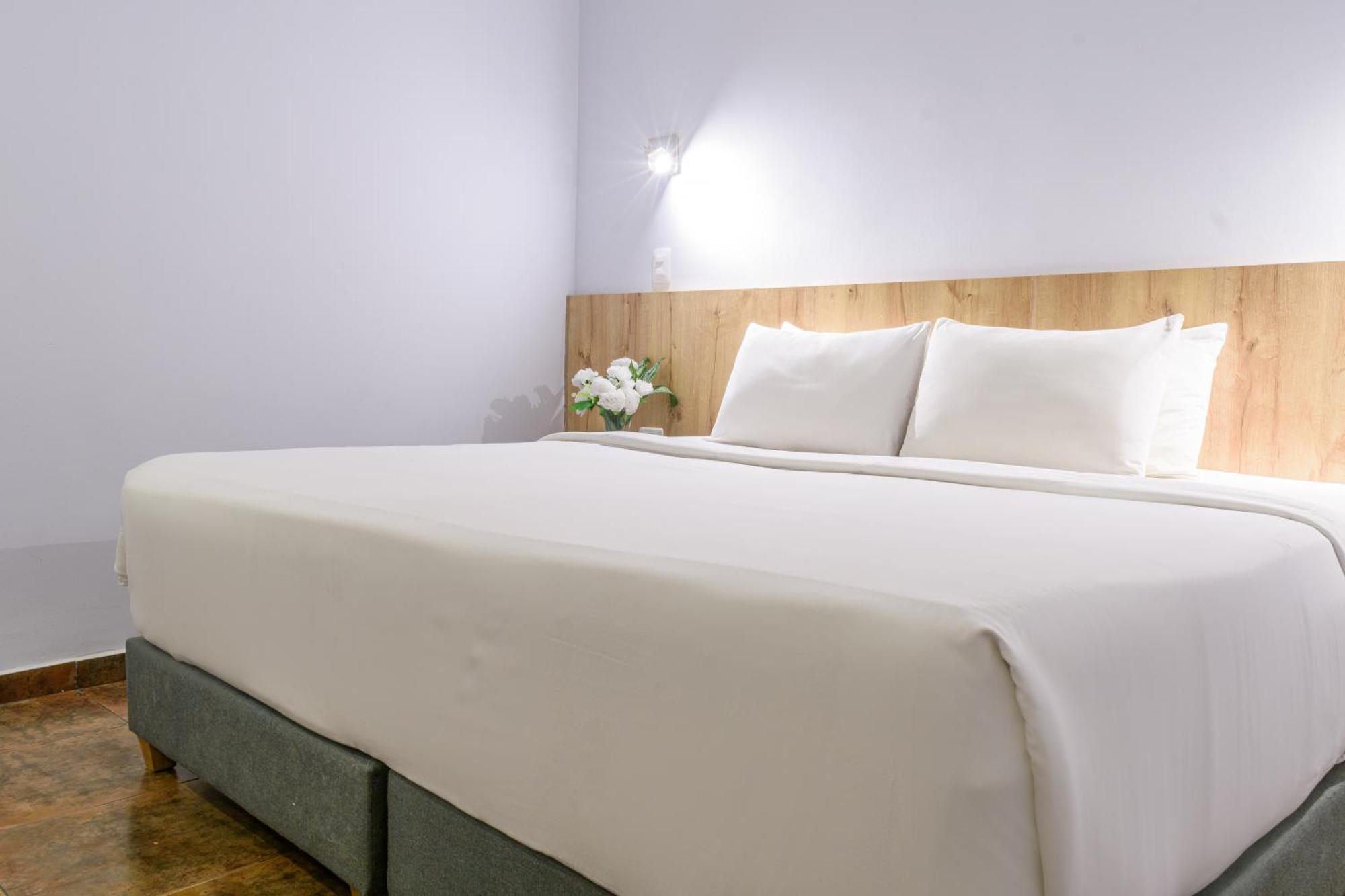 Hotel Caribbean Cartagena Bagian luar foto